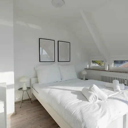 Lejlighed Grosszuegiges City-apartment In Bester Lage Fuer 5 Personen Oldenburg