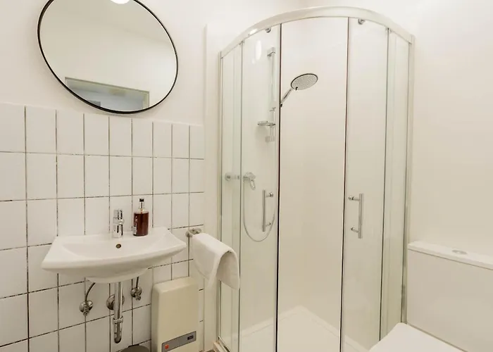 Grosszuegiges City-Apartment In Bester Lage Fuer 5 Personen *