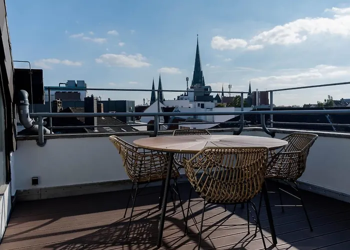 Grosszuegiges City-Apartment In Bester Lage Fuer 5 Personen 公寓 奥尔登堡